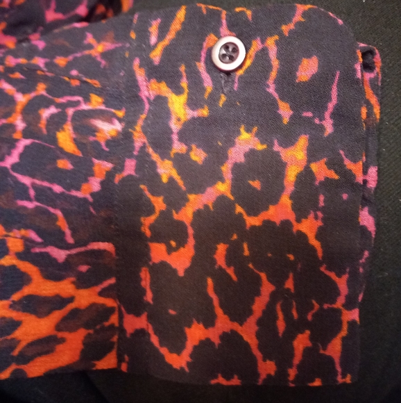 💕2/$15💕I Jeans by Buffalo Neon Leopard Button Do - Picture 3 of 6